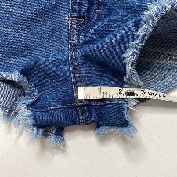 Free People Irreplaceable Cut Off Shorts Distressed Fray - Picture 10 of 12